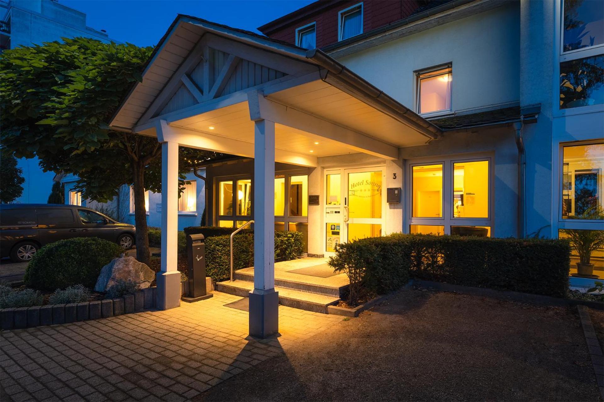 Hotel Sonne Bad Homburg vor der Hoehe Luaran gambar